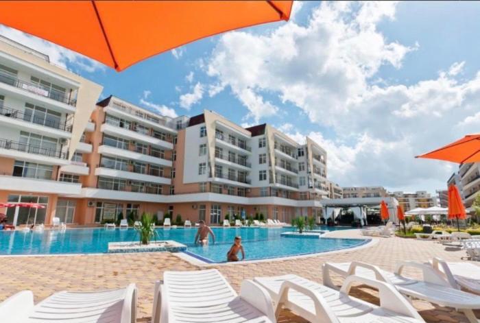 Grand Kamelia Apartments ซันนีบีช ภายนอก รูปภาพ