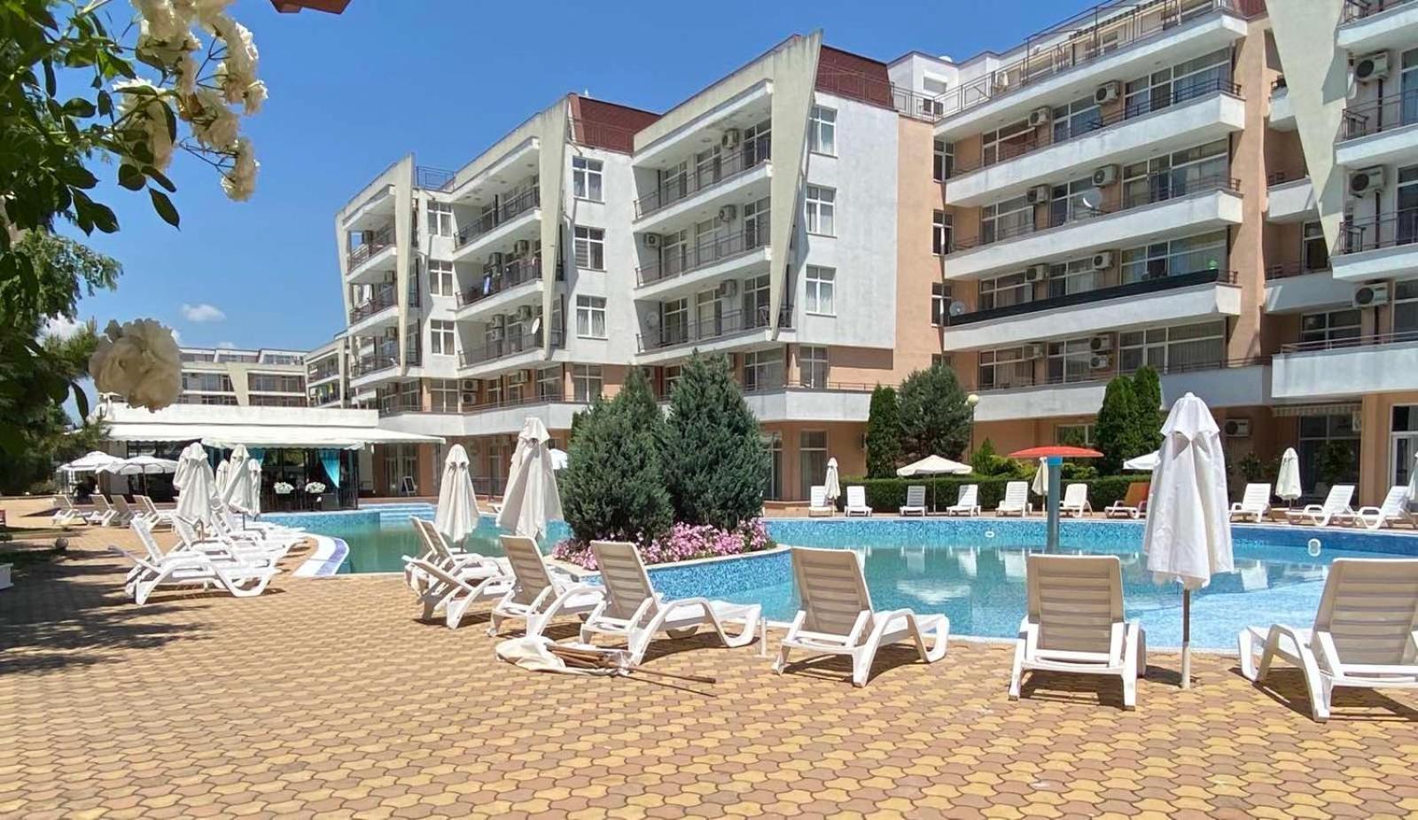 Grand Kamelia Apartments ซันนีบีช ภายนอก รูปภาพ
