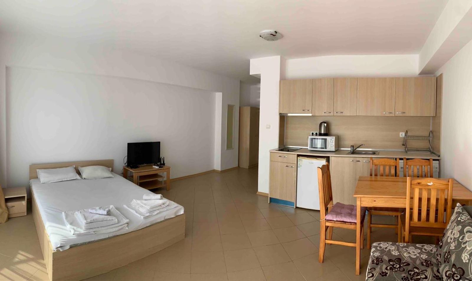 Grand Kamelia Apartments ซันนีบีช ภายนอก รูปภาพ