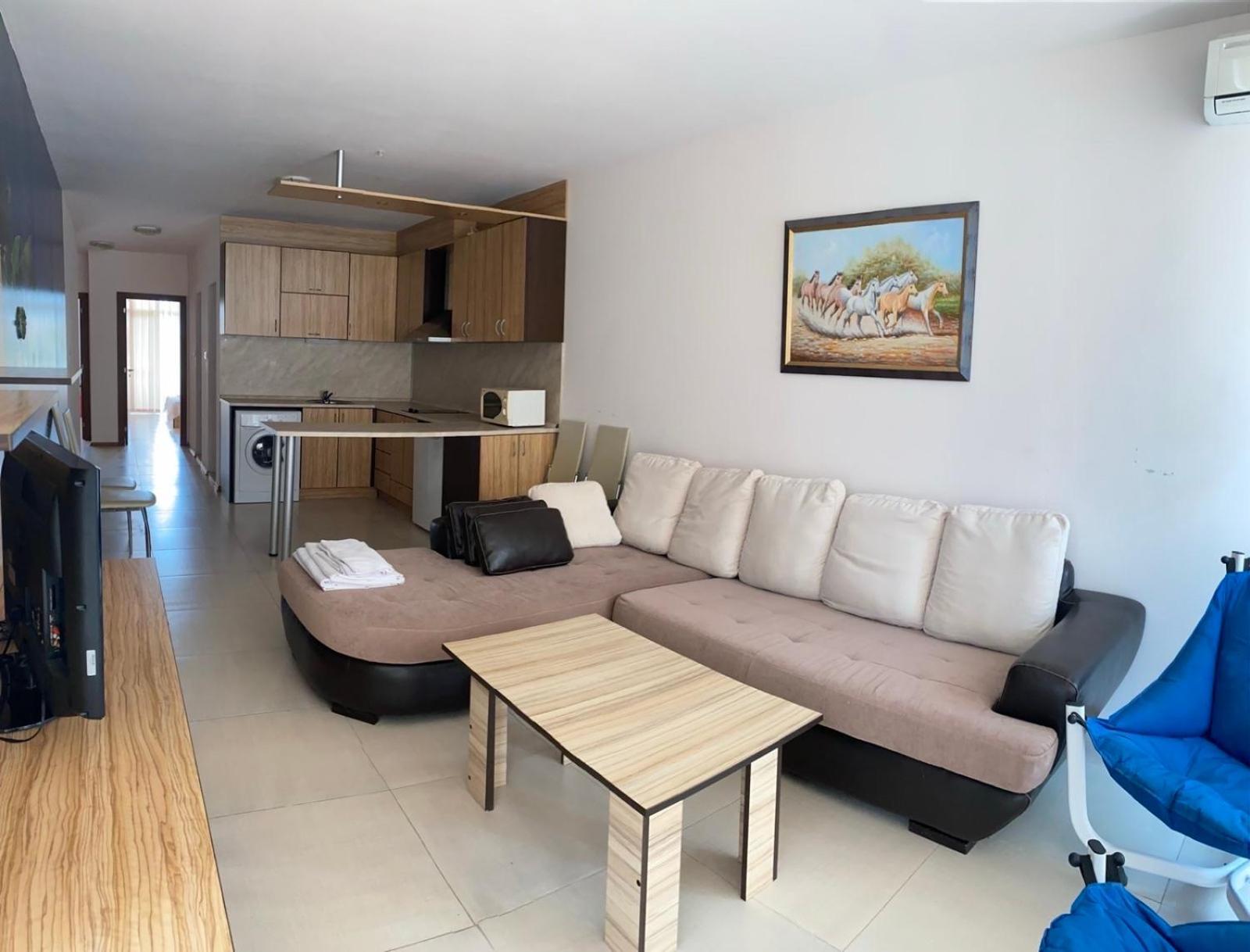 Grand Kamelia Apartments ซันนีบีช ภายนอก รูปภาพ